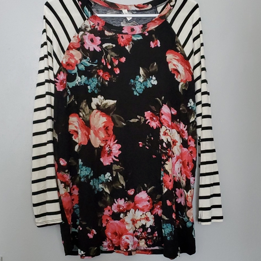 Pink blush 3/4 length sleeve shirt.